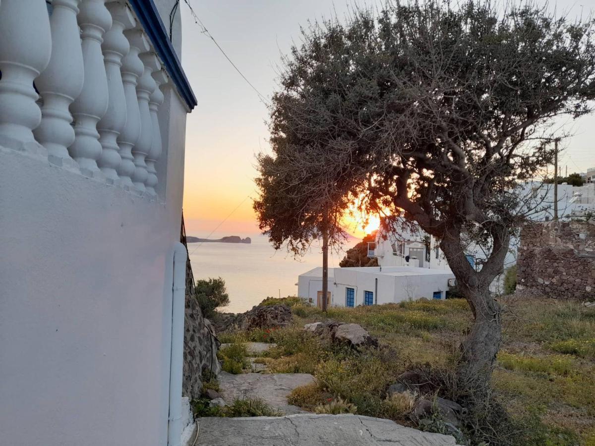Mamos Sunset House Plaka *