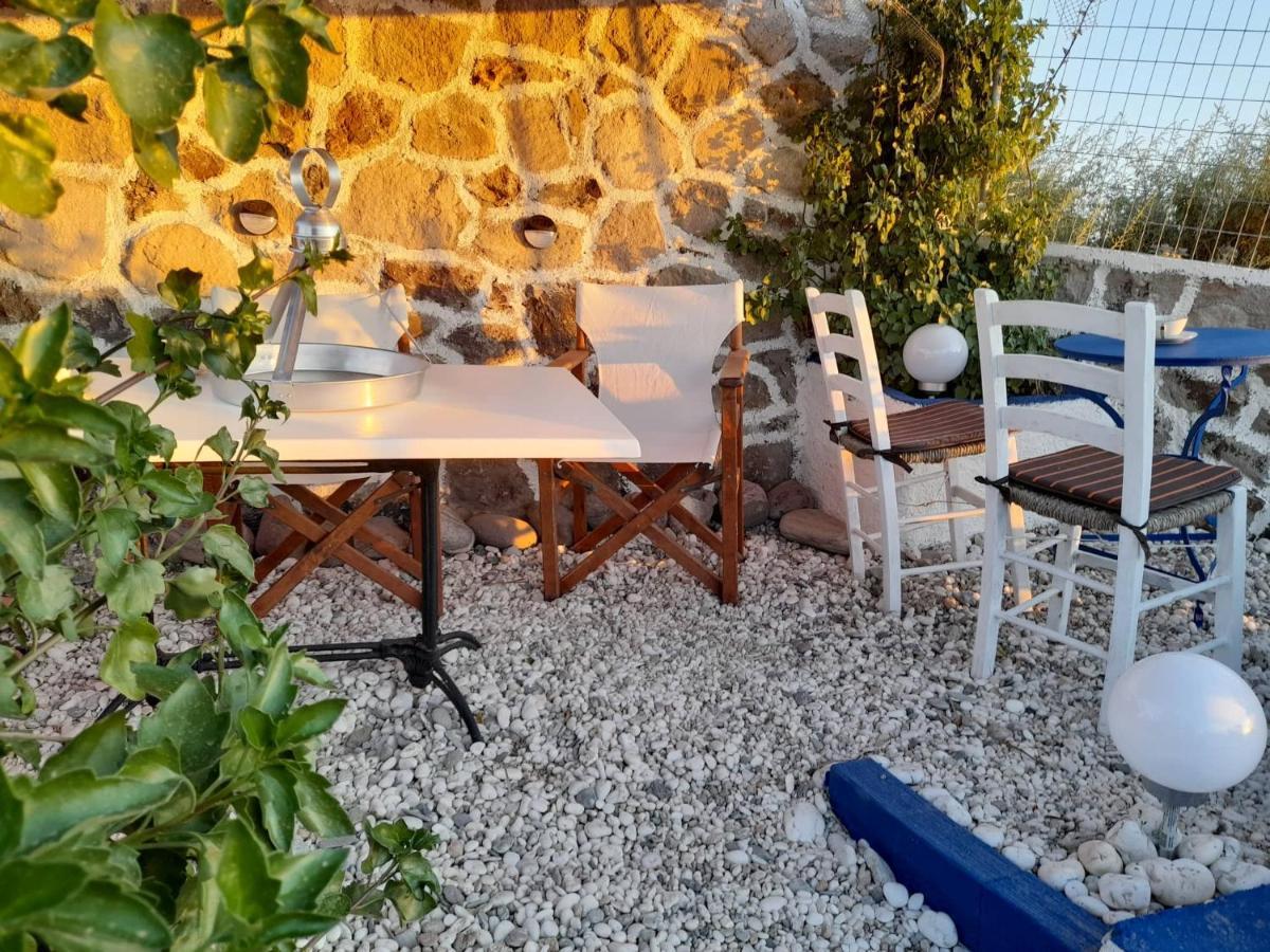 Vakantiehuis Mamos Sunset House Plaka *