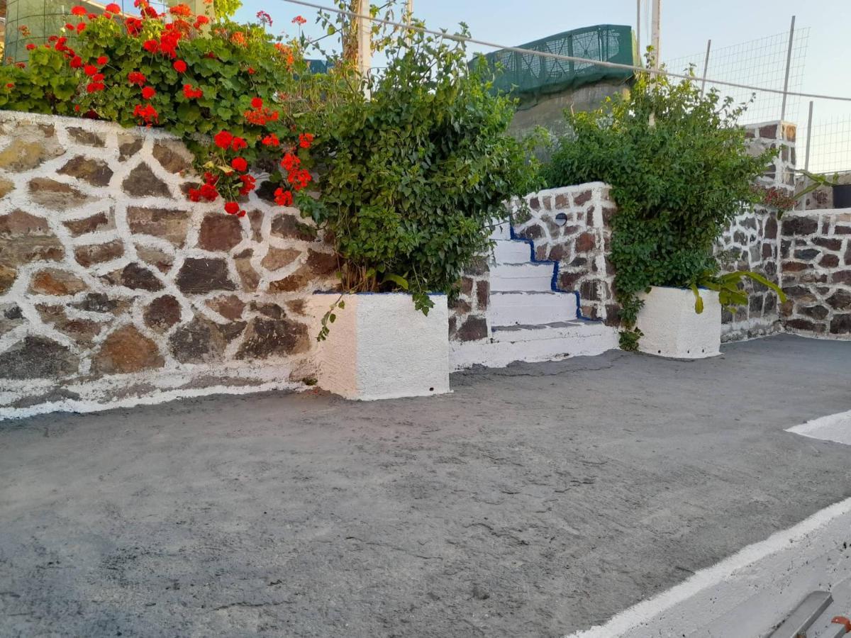Mamos Sunset House Plaka Vakantiehuis