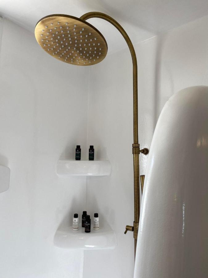 Mamos Sunset House Plaka